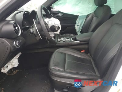 Zdjęcie 7 z 11 samochodu: 2023 ALFA ROMEO GIULIA SPRINT VIN:ZARFANAN0P7673778 - miniatura