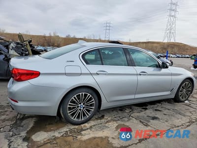 Trzecie zdjęcie samochodu z tyłu: 2019 BMW 530XE VIN:WBAJB1C57KB375299 - miniatura