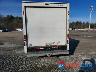 Zdjęcie 6 z 14 samochodu: 2011 GMC SAVANA CUTAWAY G3500 VIN:1GDY72BA5B1905374 - miniatura