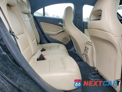 Zdjęcie 10 z 12 samochodu: 2019 MERCEDES-BENZ CLA 250 VIN:WDDSJ4EB3KN705121 - miniatura