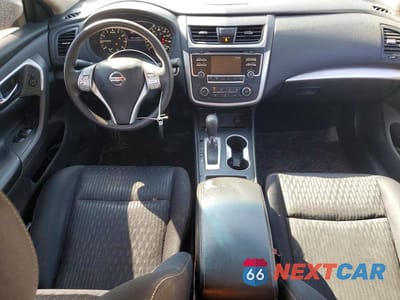 Zdjęcie 8 z 12 samochodu: 2016 NISSAN ALTIMA 2.5 S VIN:1N4AL3AP3GC235600 - miniatura
