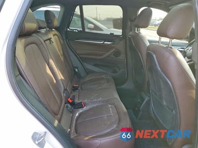 Zdjęcie 11 z 14 samochodu: 2016 BMW X1 XDRIVE28I VIN:WBXHT3C3XGP880789 - miniatura