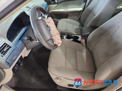 Zdjęcie 7 z 11 samochodu: 2011 FORD FUSION SE VIN:3FAHP0HA1BR255941 - miniatura