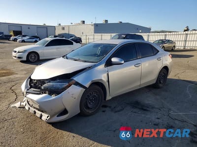 2017 TOYOTA COROLLA LE 5YFBURHEXHP650036 - główne zdjęcie licytacji z USA - miniatura