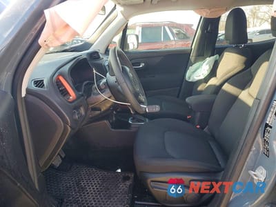 Zdjęcie 7 z 12 samochodu: 2018 JEEP RENEGADE SPORT VIN:ZACCJBAB5JPH65397 - miniatura