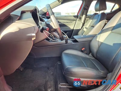 Zdjęcie 7 z 12 samochodu: 2019 MAZDA 3 PREFERRED VIN:JM1BPAMMXK1136821 - miniatura