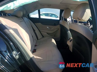 Zdjęcie 10 z 13 samochodu: 2019 MERCEDES-BENZ C 300 4MATIC VIN:55SWF8EB4KU303285 - miniatura
