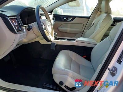 Zdjęcie 7 z 11 samochodu: 2020 VOLVO S60 T5 MOMENTUM VIN:7JR102FKXLG047736 - miniatura