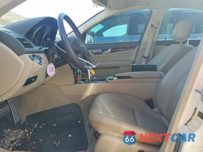 Zdjęcie 7 z 12 samochodu: 2011 MERCEDES-BENZ C 300 4MATIC VIN:WDDGF8BB2BR161464 - miniatura