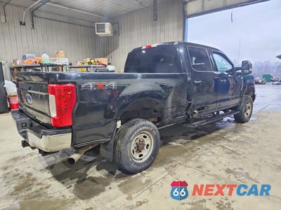 Trzecie zdjęcie samochodu z tyłu: 2019 FORD F250 SUPER DUTY VIN:1FT7W2B69KEE85593 - miniatura
