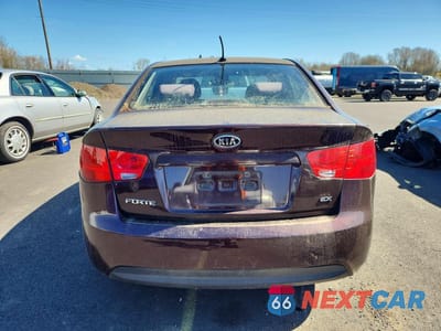 Zdjęcie 6 z 11 samochodu: 2010 KIA FORTE EX VIN:KNAFU4A27A5224034 - miniatura