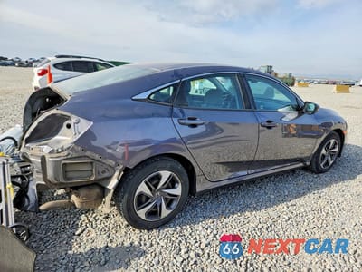 Trzecie zdjęcie samochodu z tyłu: 2019 HONDA CIVIC LX VIN:19XFC2F68KE032035 - miniatura