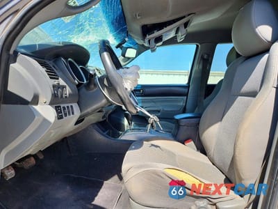 Zdjęcie 7 z 12 samochodu: 2013 TOYOTA TACOMA PRERUNNER V6 VIN:3TMJU4GN0DM140747 - miniatura