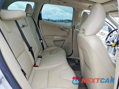 Zdjęcie 11 z 13 samochodu: 2014 VOLVO XC60 T6 VIN:YV4952DL1E2518393 - miniatura