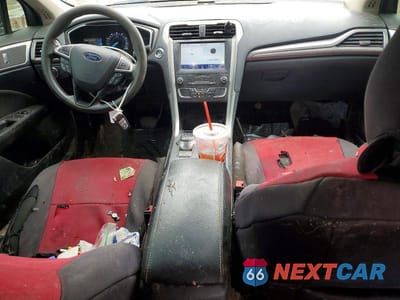 Zdjęcie 8 z 12 samochodu: 2019 FORD FUSION SE VIN:3FA6P0HDXKR248813 - miniatura