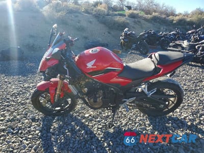 Trzecie zdjęcie samochodu z tyłu: 2022 HONDA CBR500 RA VIN:MLHPC6254N5300570 - miniatura