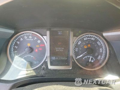 Zdjęcie 9 z 13 samochodu: 2017 TOYOTA TACOMA VIN:3TMDZ5BN1HM021915 - miniatura