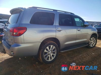 Trzecie zdjęcie samochodu z tyłu: 2012 TOYOTA SEQUOIA LIMITED VIN:5TDKY5G16CS043000 - miniatura