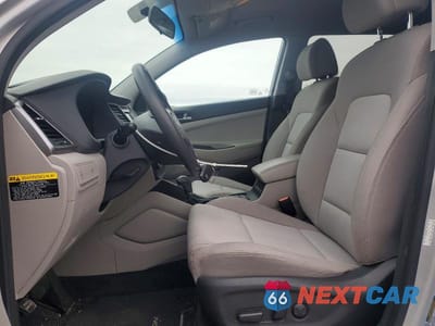 Zdjęcie 7 z 12 samochodu: 2016 HYUNDAI TUCSON SE VIN:KM8J3CA48GU134266 - miniatura