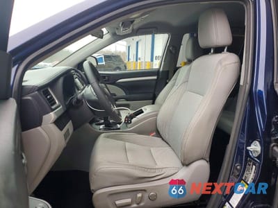 Zdjęcie 7 z 13 samochodu: 2015 TOYOTA HIGHLANDER VIN:5TDBKRFH9FS086029 - miniatura