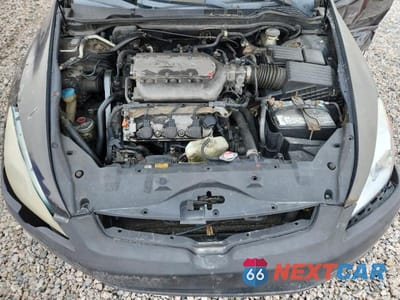 Zdjęcie 11 z 12 samochodu: 2003 HONDA ACCORD EX VIN:1HGCM66573A017031 - miniatura