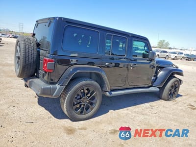 Trzecie zdjęcie samochodu z tyłu: 2021 JEEP WRANGLER UNLIMITED SAHARA 4XE VIN:1C4JJXP61MW652584 - miniatura