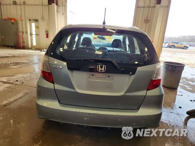 Zdjęcie 6 z 11 samochodu: 2011 HONDA FIT VIN:JHMGE8H30BC021721 - miniatura