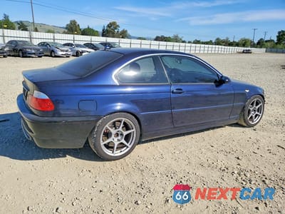 Trzecie zdjęcie samochodu z tyłu: 2004 BMW 330 CI VIN:WBABD53454PD97419 - miniatura