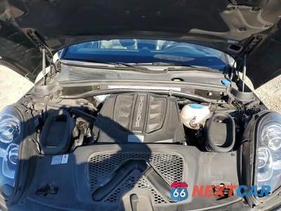 Zdjęcie 12 z 12 samochodu: 2018 PORSCHE MACAN S VIN:WP1AB2A5XJLB35294 - miniatura