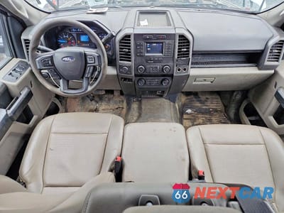 Zdjęcie 8 z 11 samochodu: 2022 FORD F350 SUPER DUTY VIN:1FT8W3B65NEE20237 - miniatura