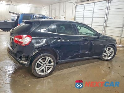 Trzecie zdjęcie samochodu z tyłu: 2015 MERCEDES-BENZ GLA 250 4MATIC VIN:WDCTG4GB5FJ068718 - miniatura
