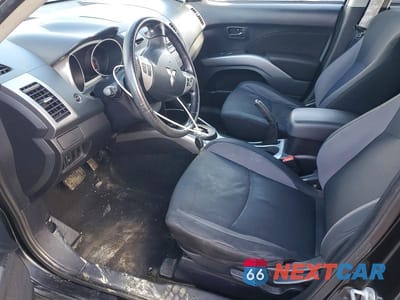 Zdjęcie 7 z 12 samochodu: 2008 MITSUBISHI OUTLANDER ES VIN:JA4LS21W98Z009657 - miniatura