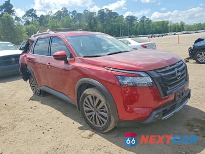 Czwarte zdjęcie samochodu z boku: 2024 NISSAN PATHFINDER SL VIN:5N1DR3CB8RC247358 - miniatura
