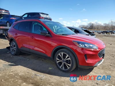 Czwarte zdjęcie samochodu z boku: 2022 FORD ESCAPE SE VIN:1FMCU9G68NUB67797 - miniatura