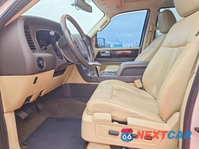 Zdjęcie 7 z 12 samochodu: 2015 LINCOLN NAVIGATOR L VIN:5LMJJ3JT3FEJ07320 - miniatura