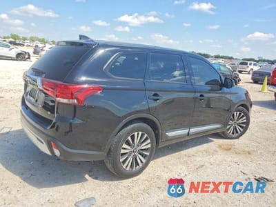 Trzecie zdjęcie samochodu z tyłu: 2020 MITSUBISHI OUTLANDER SE VIN:JA4AD3A31LZ006905 - miniatura