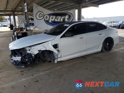 2025 BMW M5 WBS83FK01SCT27933 - główne zdjęcie licytacji z USA - miniatura