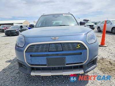Piąte zdjęcie samochodu w środku: 2025 MINI COUNTRYMAN SE ALL4 VIN:WMZ53GA06S7S17308 - miniatura