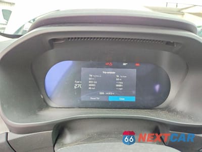 Zdjęcie 9 z 13 samochodu: 2025 VOLVO XC40 CORE VIN:YV4L12UJ0S2569606 - miniatura