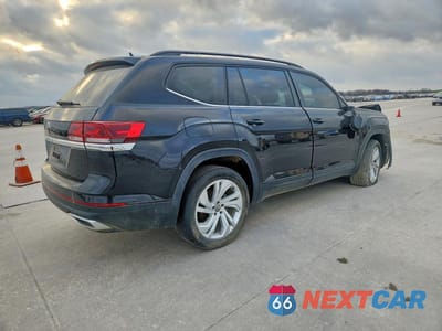 Trzecie zdjęcie samochodu z tyłu: 2021 VOLKSWAGEN ATLAS SE VIN:1V2WR2CA9MC608750 - miniatura