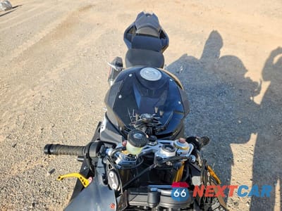 Piąte zdjęcie samochodu w środku: 2012 BMW S 1000 RR VIN:WB105340XCZL15883 - miniatura