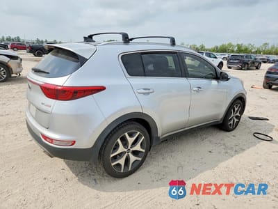 Trzecie zdjęcie samochodu z tyłu: 2017 KIA SPORTAGE SX TURBO VIN:KNDPRCA60H7182570 - miniatura