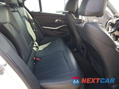 Zdjęcie 10 z 12 samochodu: 2019 BMW 330I VIN:WBA5R1C51KAJ99644 - miniatura
