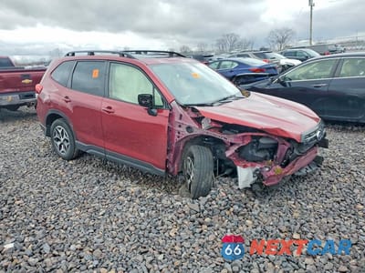 Czwarte zdjęcie samochodu z boku: 2023 SUBARU FORESTER PREMIUM VIN:JF2SKAEC4PH468953 - miniatura