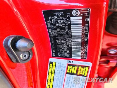 Zdjęcie 13 z 13 samochodu: 2018 TOYOTA COROLLA LE VIN:2T1BURHE8JC040044 - miniatura