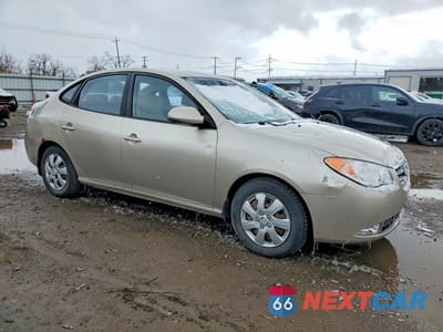Czwarte zdjęcie samochodu z boku: 2009 HYUNDAI ELANTRA GLS VIN:KMHDU46D99U809358 - miniatura