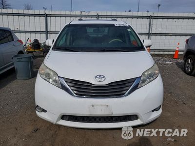 Piąte zdjęcie samochodu w środku: 2014 TOYOTA SIENNA XLE 8-PASSENGER VIN:5TDYK3DC3ES494524 - miniatura