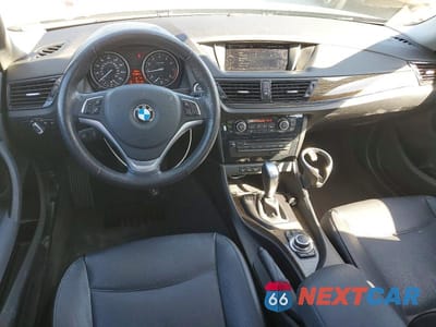 Zdjęcie 8 z 12 samochodu: 2015 BMW X1 XDRIVE35I VIN:WBAVM5C56FVV95203 - miniatura