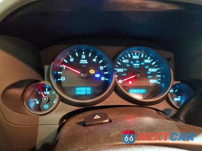 Zdjęcie 9 z 12 samochodu: 2010 CHEVROLET SILVERADO K1500 LS VIN:1GCSKREA9AZ128873 - miniatura
