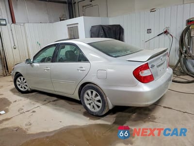 Drugie zdjęcie samochodu z przodu: 2002 TOYOTA CAMRY XLE V6 VIN:4T1BF30K42U505671 - miniatura